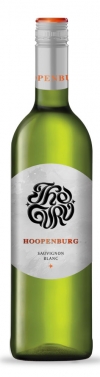 Anticipate gooseberry, passion fruit, and a hint of greenness, with a balanced blend of fruit and acidity on the mid palate. Sourced from the coolest slopes in the Western Cape, this wine captures the finest Sauvignon grape flavors.